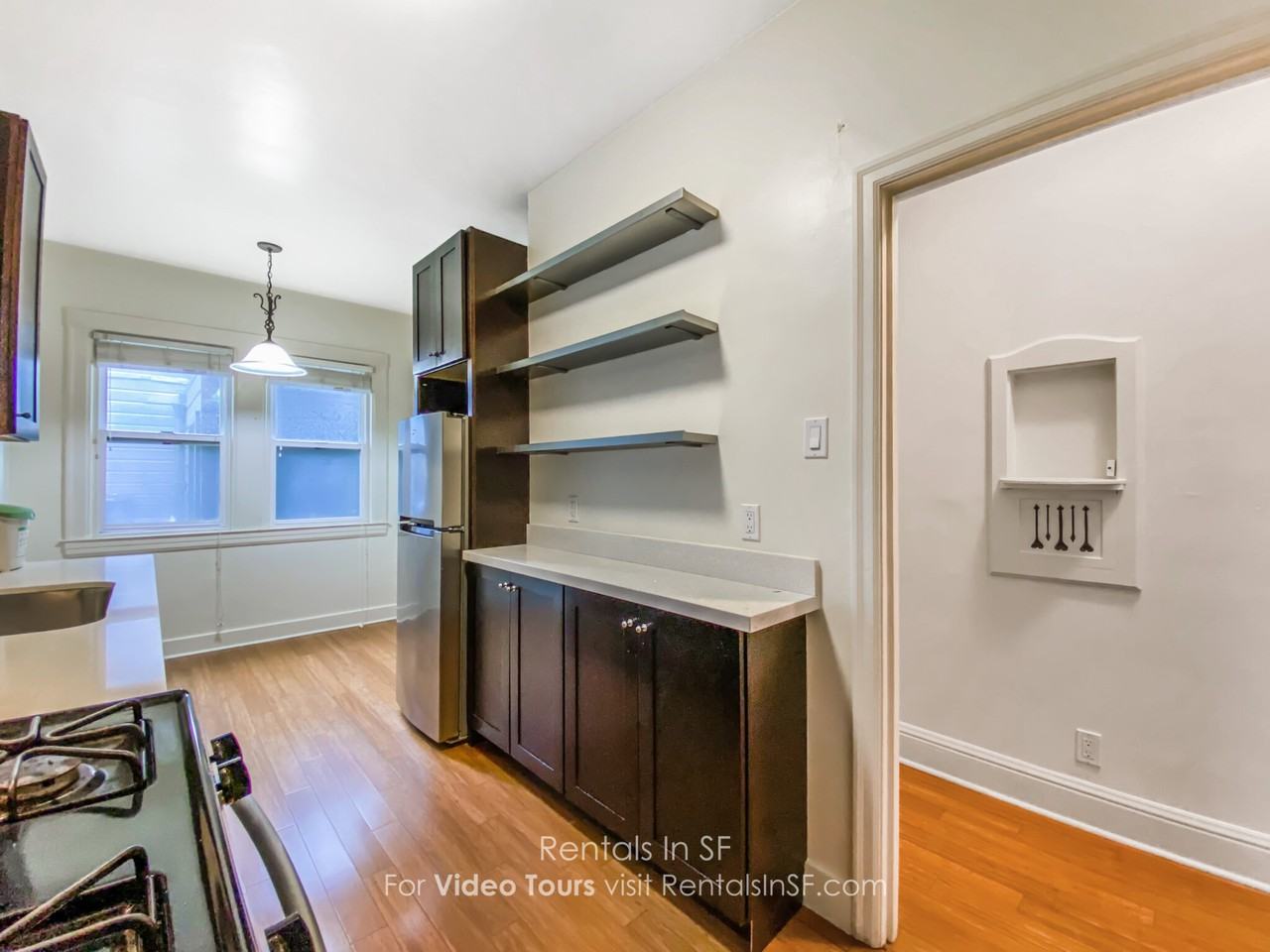 109 Woolsey St - Photo 3 of 14