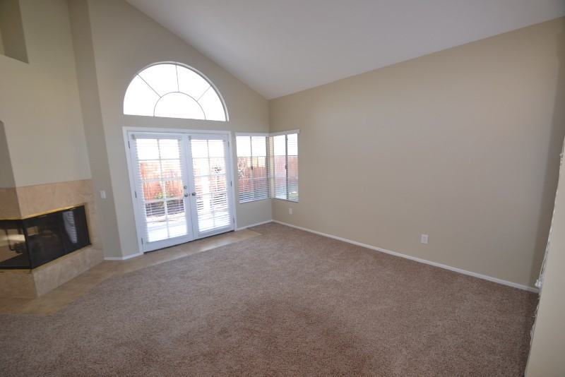 35057 Gemwood Ln - Photo 3 of 12