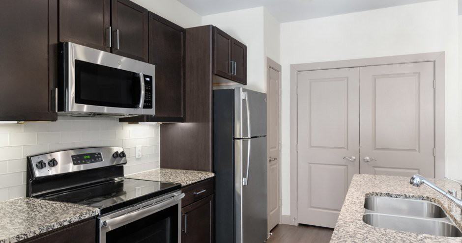 GreenVue Apartments - Photo 2 of 25