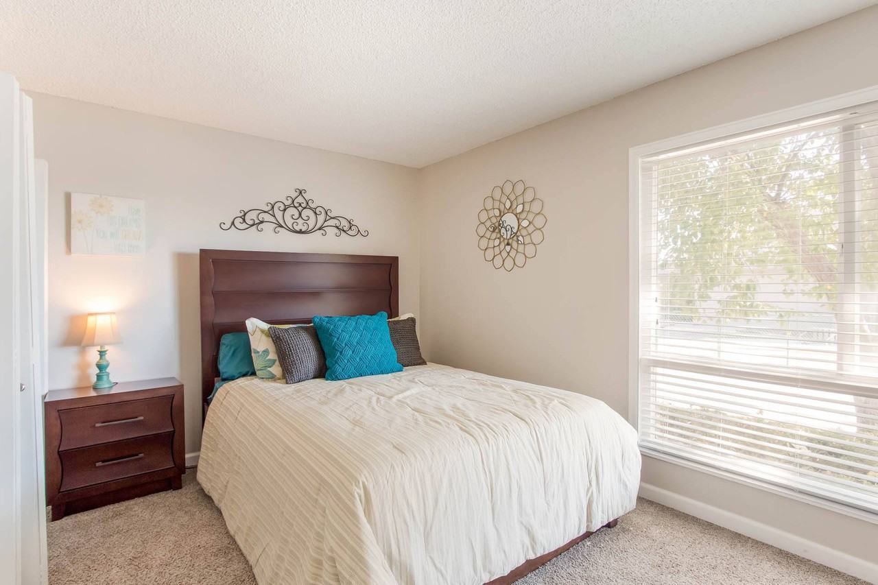 Glen at Lakewood - Photo 4 of 44