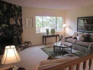 3207 Longfellow Dr - Photo 3 of 7