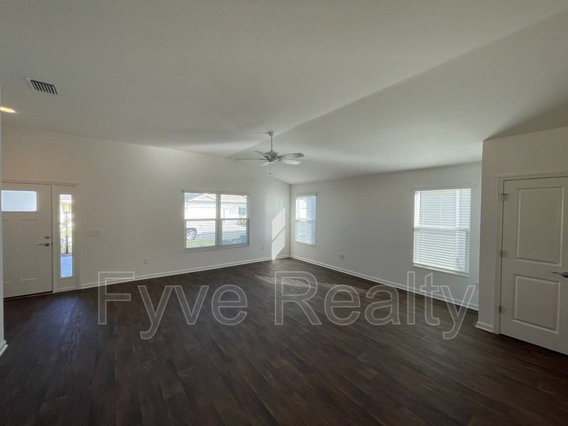 278 Pelchat Pl, The Villages, FL 32163 3 Bedroom Apartment for Rent