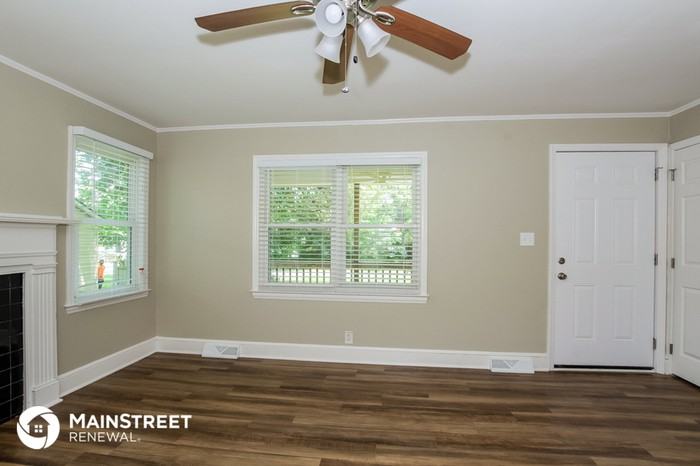 604 Robertson Ave - Photo 3 of 15