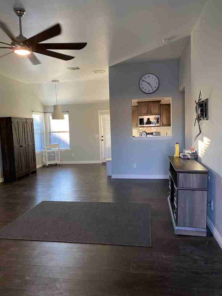 2622 Trailwood Dr #1 - Photo 4 of 32