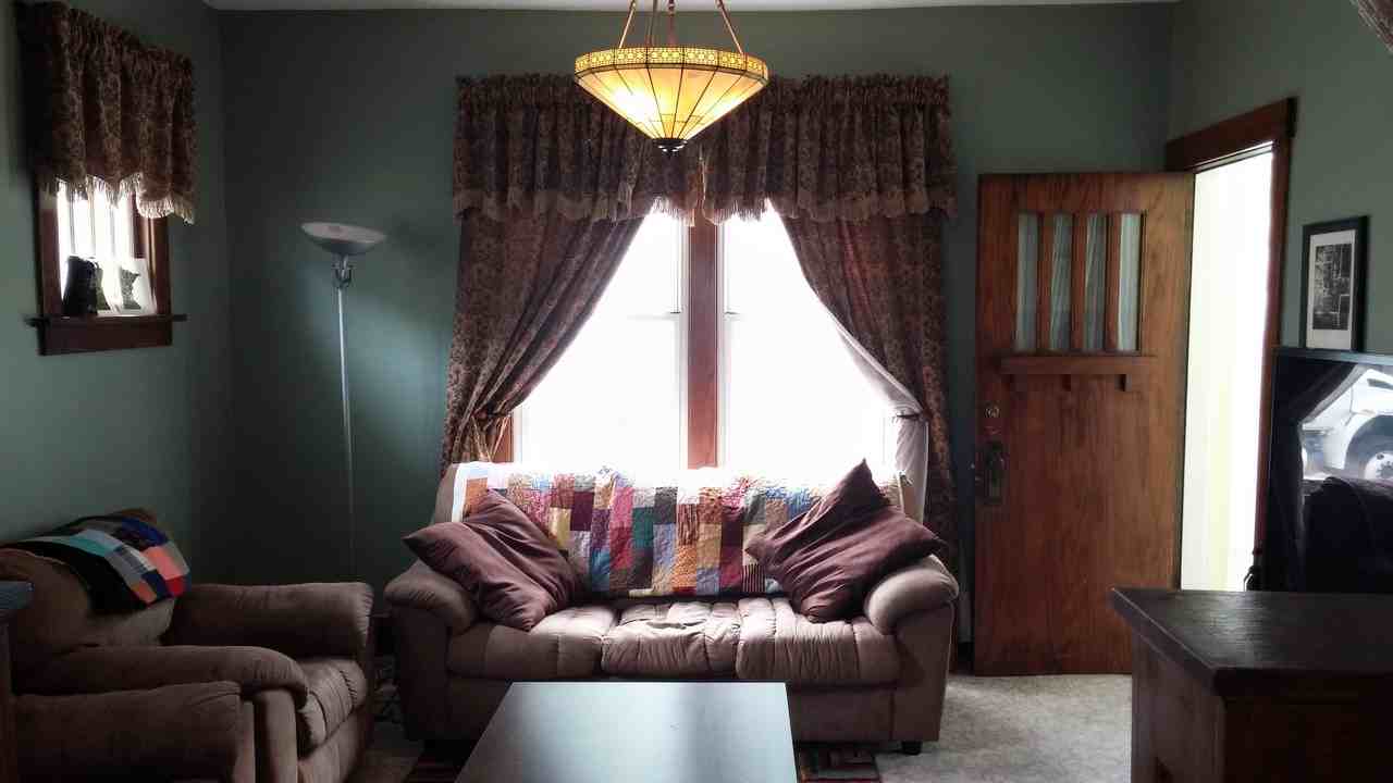 520 Wall St - Photo 3 of 14