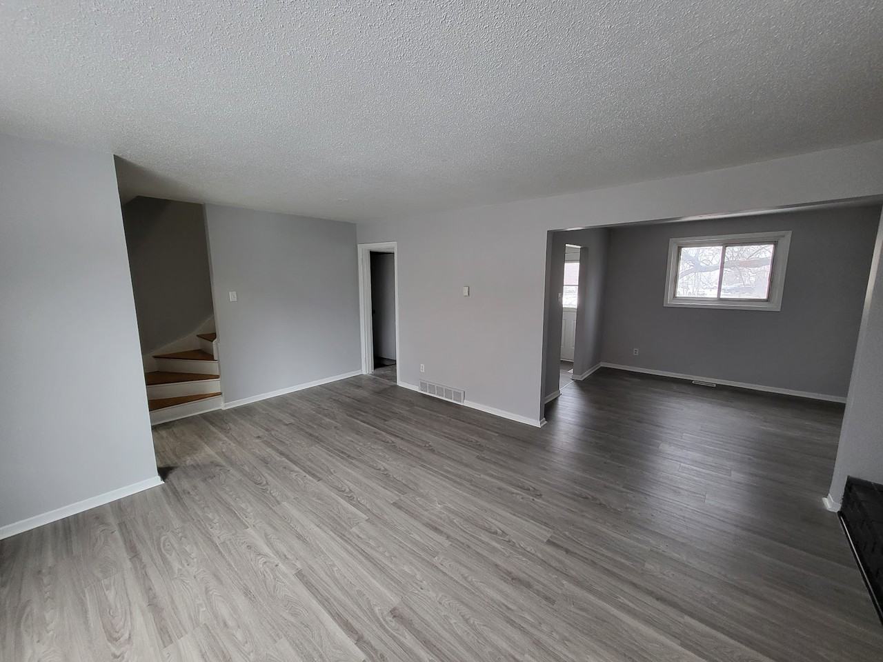 St.Laurent Blvd - Photo 3 of 5