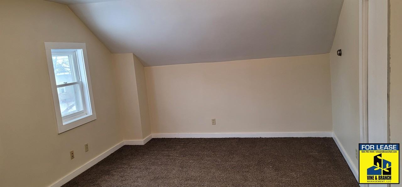 1136 Geele Ave #1136A - Photo 3 of 17