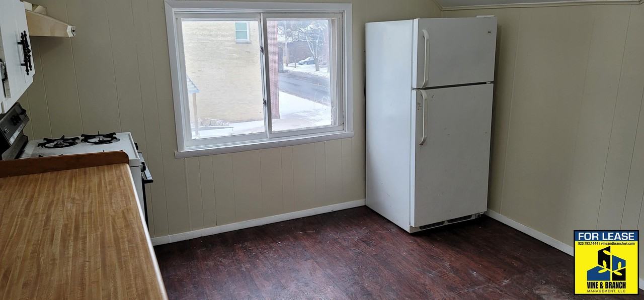 1136 Geele Ave #1136A - Photo 5 of 17