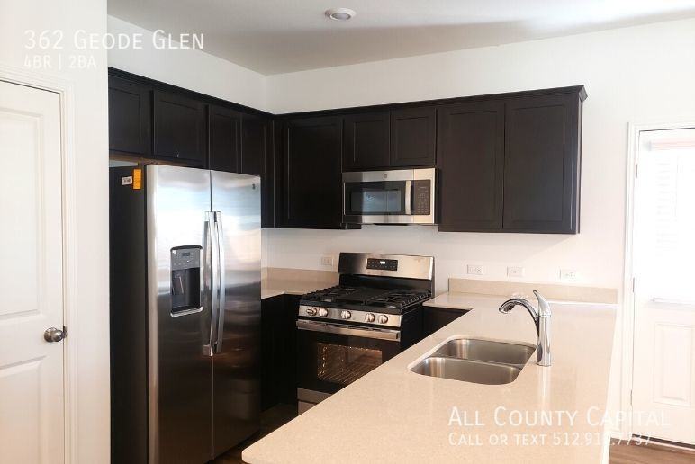 362 362 Geode Glen - Photo 3 of 9