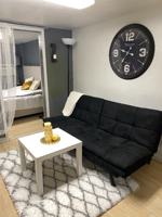 featured image of 1129 Magnolia Ave #2