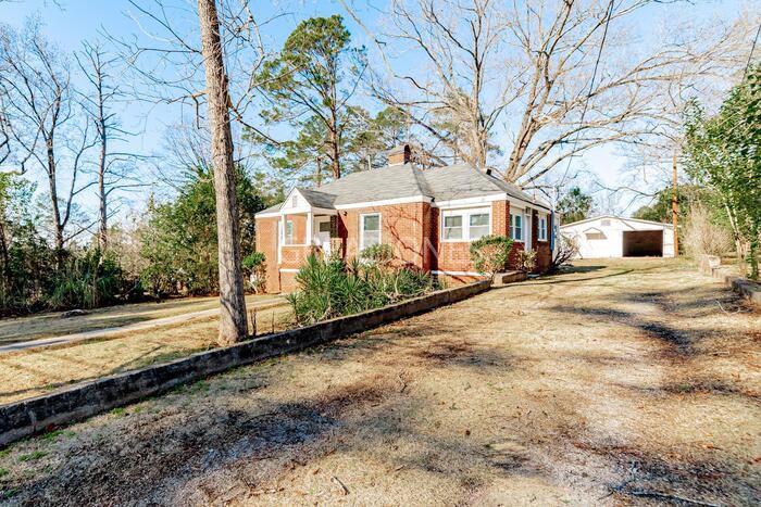 115 Duke Ave - Photo 3 of 26