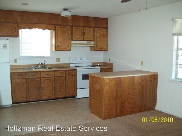 119 Deerwood Ct - Photo 3 of 8