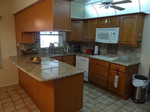 4810 N Shirley Dr - Photo 2 of 11