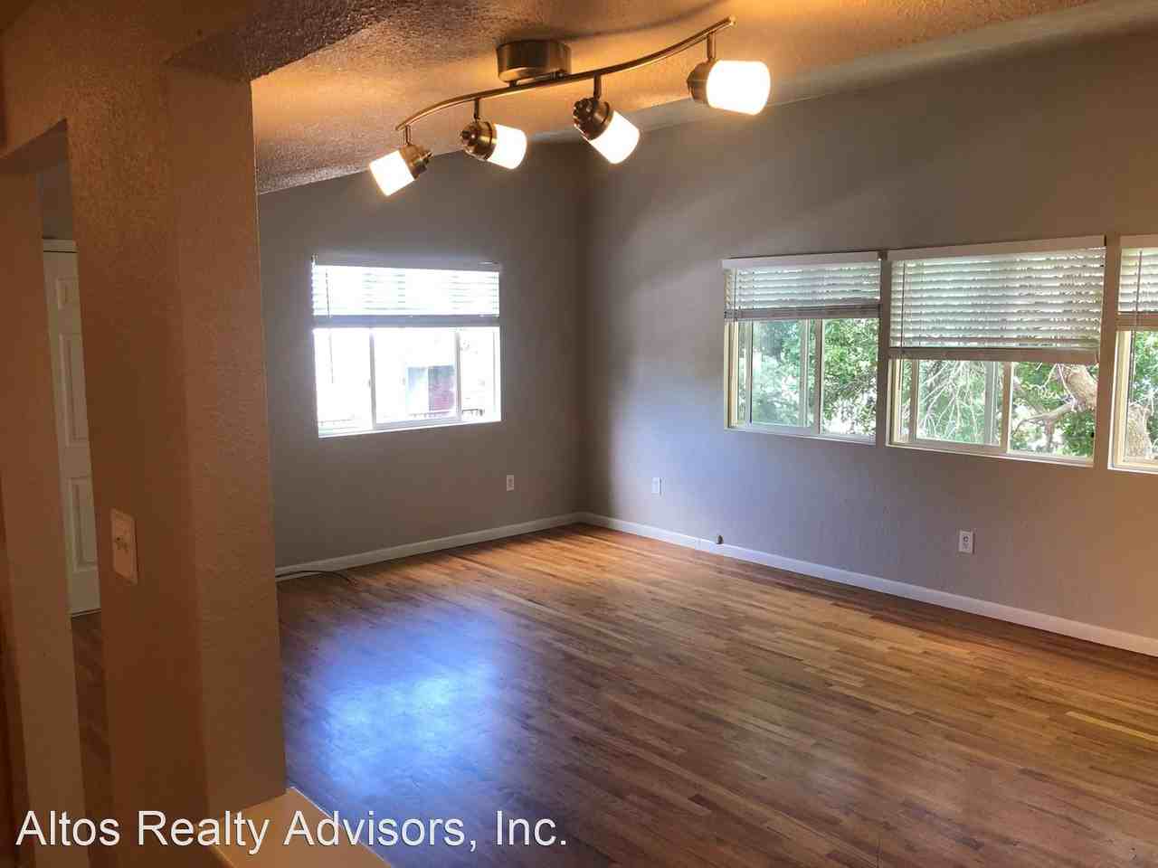 1022-1024 S Arbutus St - Photo 2 of 18