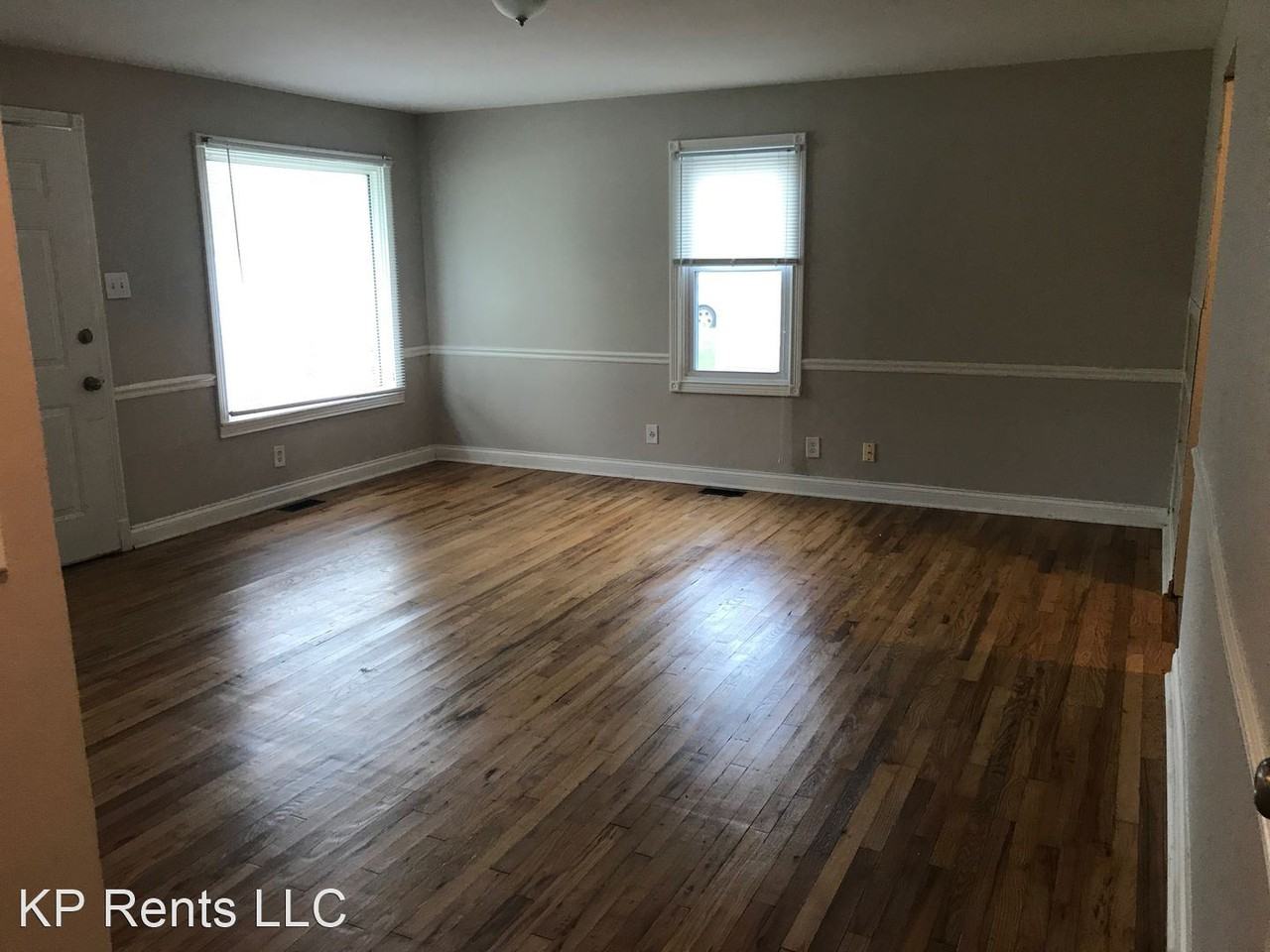 2035 Hicks Dr - Photo 3 of 12