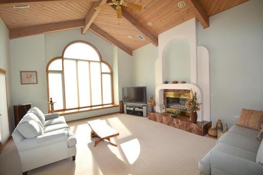 10128 Masters Dr NE - Photo 3 of 22