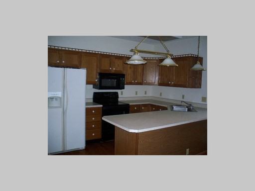 614 S 10th St - Photo 2 of 18