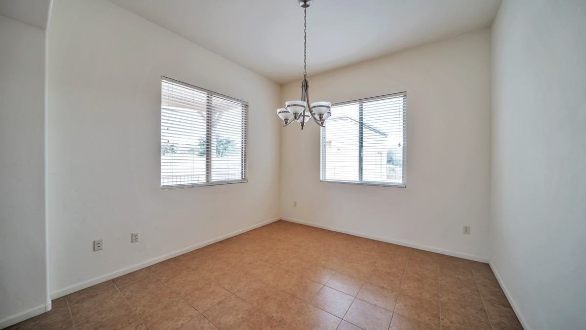 20 E Adytum Pl - Photo 6 of 23