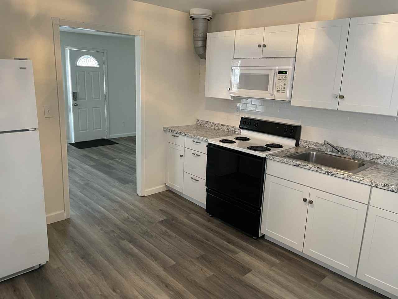 5 Midway Oval - Photo 3 of 14