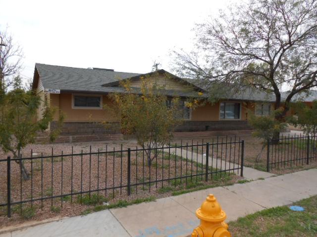 3901 W Cambridge Ave - Photo 2 of 14