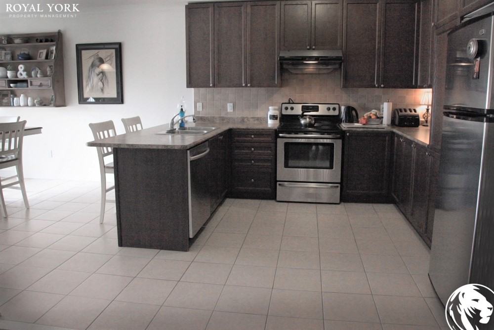 118 Monarchy St - Photo 3 of 18