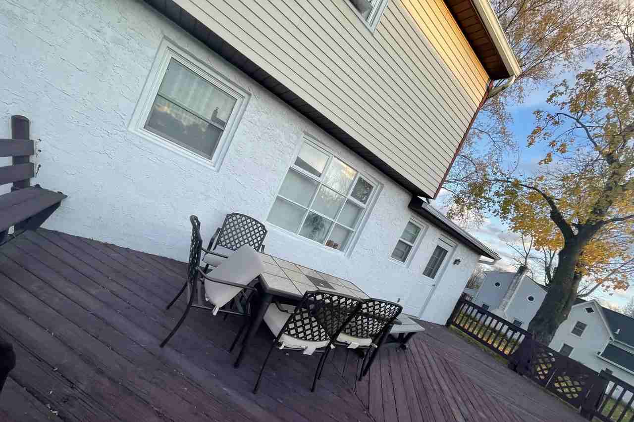 914 Avenue D - Photo 3 of 13