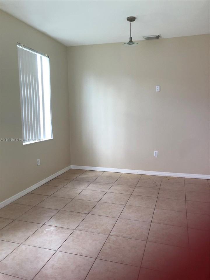 river side - Photo 3 of 7