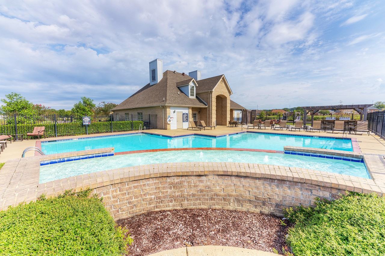 North Creek Apartments - Photo 4 of 36