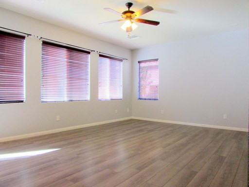 3305 Umbria Gardens Ave - Photo 2 of 12