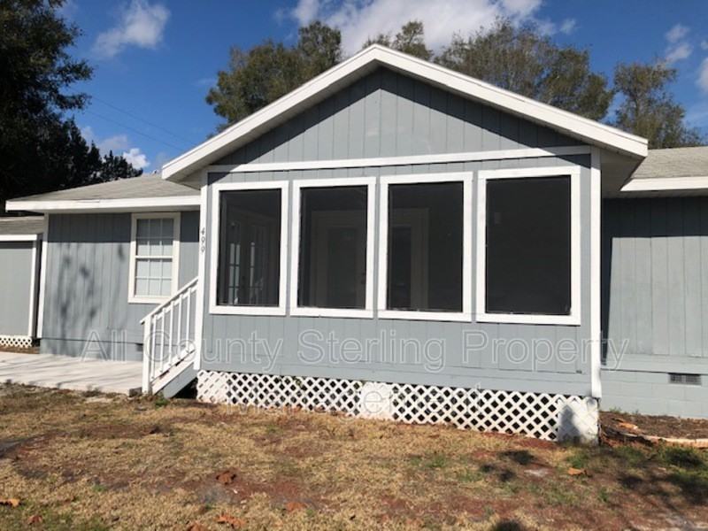 499 W Beresford Rd - Photo 3 of 17