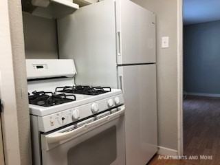 1006 Haynes St - Photo 3 of 9