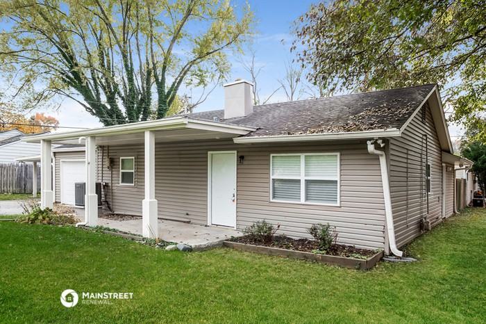 1705 Randall Rd - Photo 3 of 16