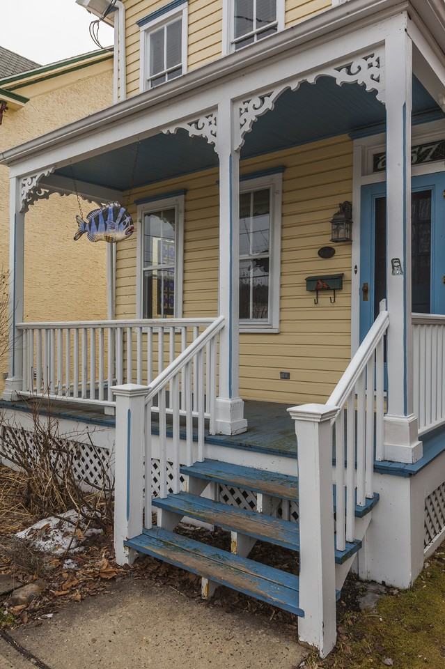 257 N Union St - Photo 2 of 26