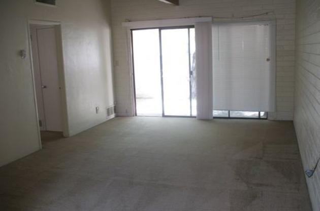 2925 East 10th Street - Photo 2 of 5