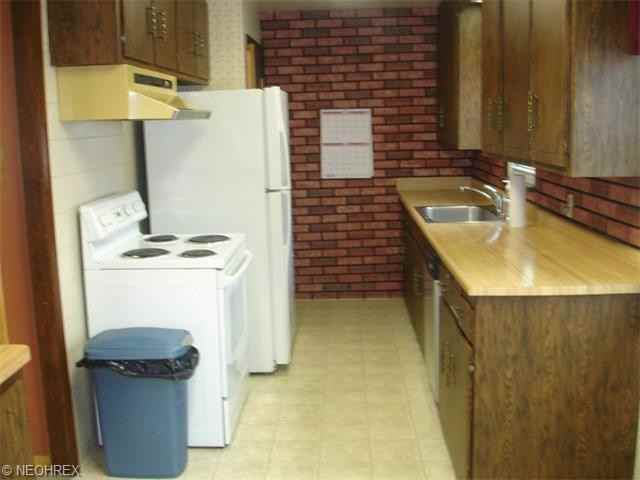 2253 E 290th St - Photo 2 of 15