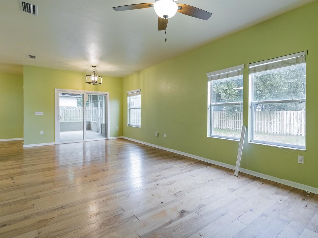 8436 Sw 77th Ave #1 - Photo 6 of 21