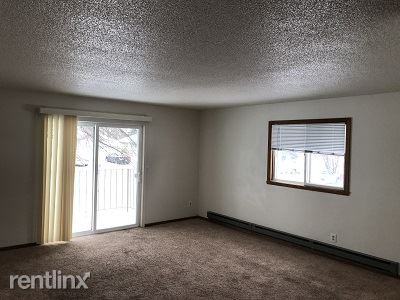 2505 Country Club Pkwy - Photo 2 of 7