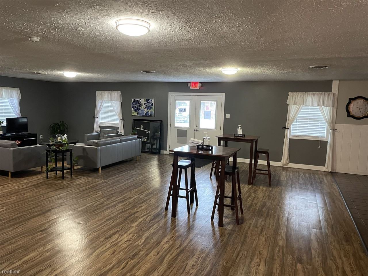 Country Place Apartments - Photo 3 of 8