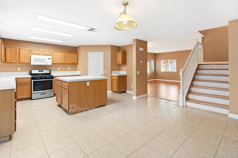32981 Vine St - Photo 7 of 34