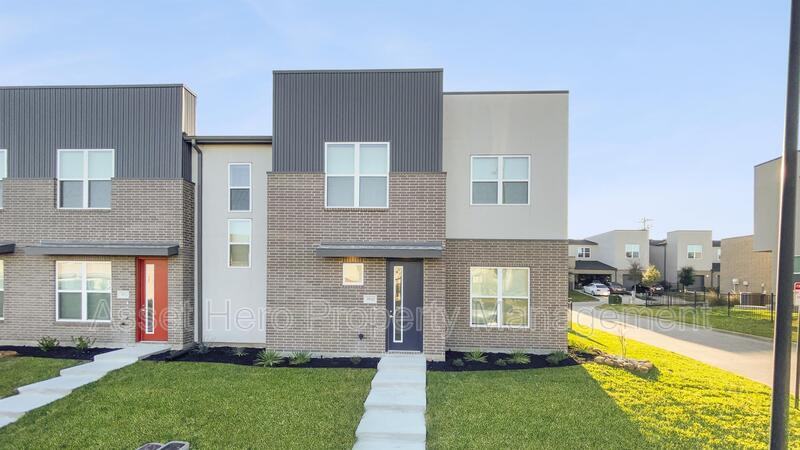 3920 Yukon Ln