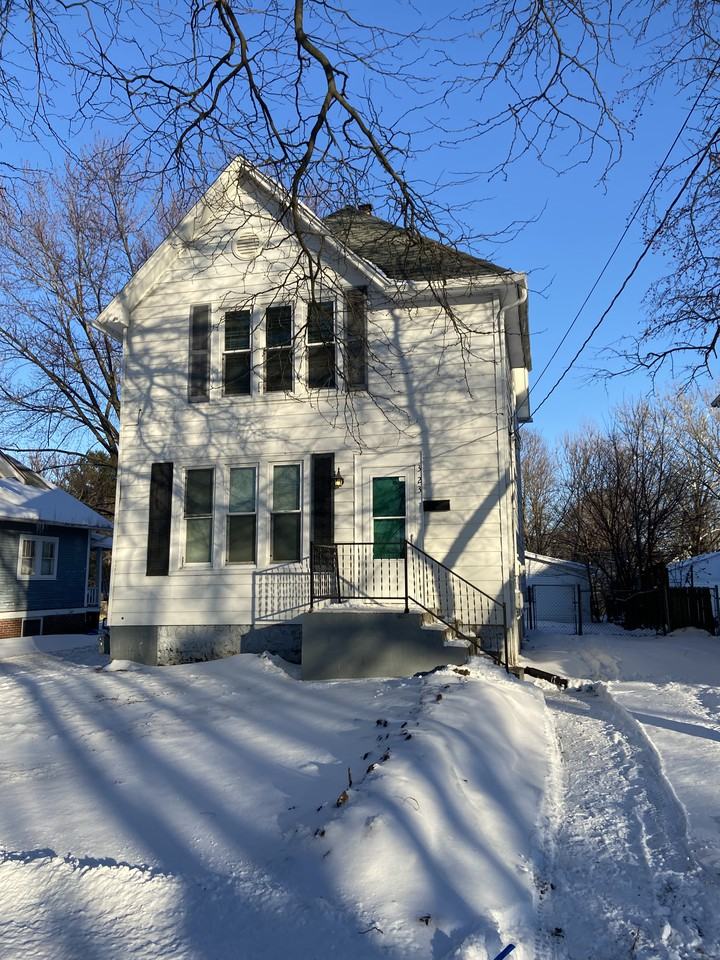 323 Rome Ave - Photo 3 of 3