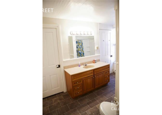 331 W Main St - Photo 3 of 5