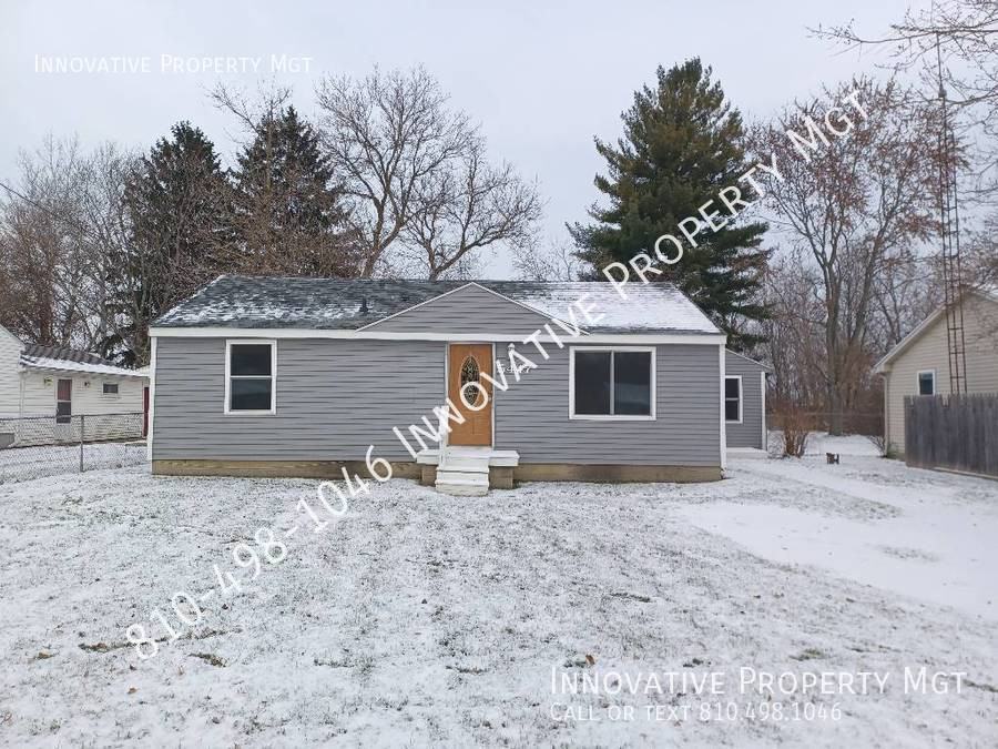 5447 Raymond Ave - Photo 2 of 18