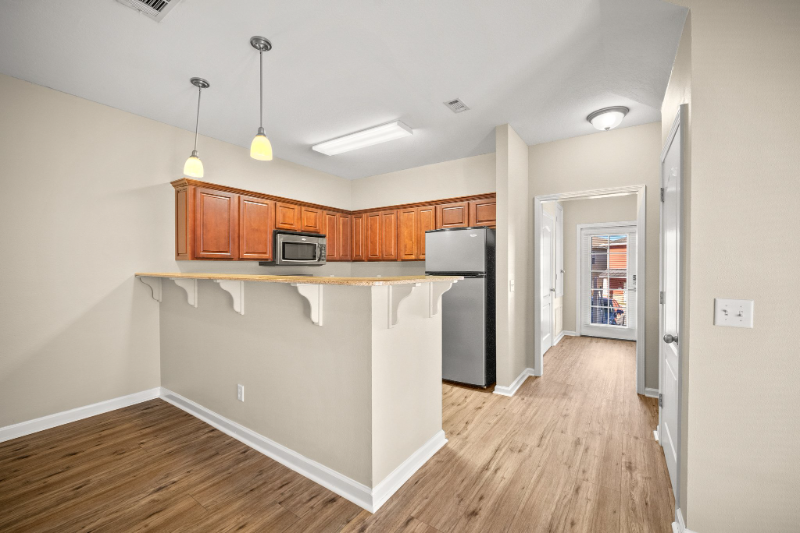 732 Arbor Lake Dr - Photo 3 of 43