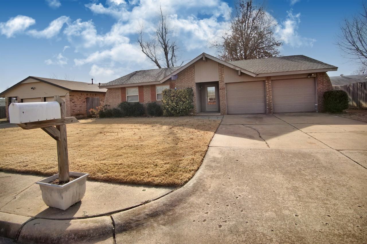 620 Winding Ln #1 - Photo 2 of 24