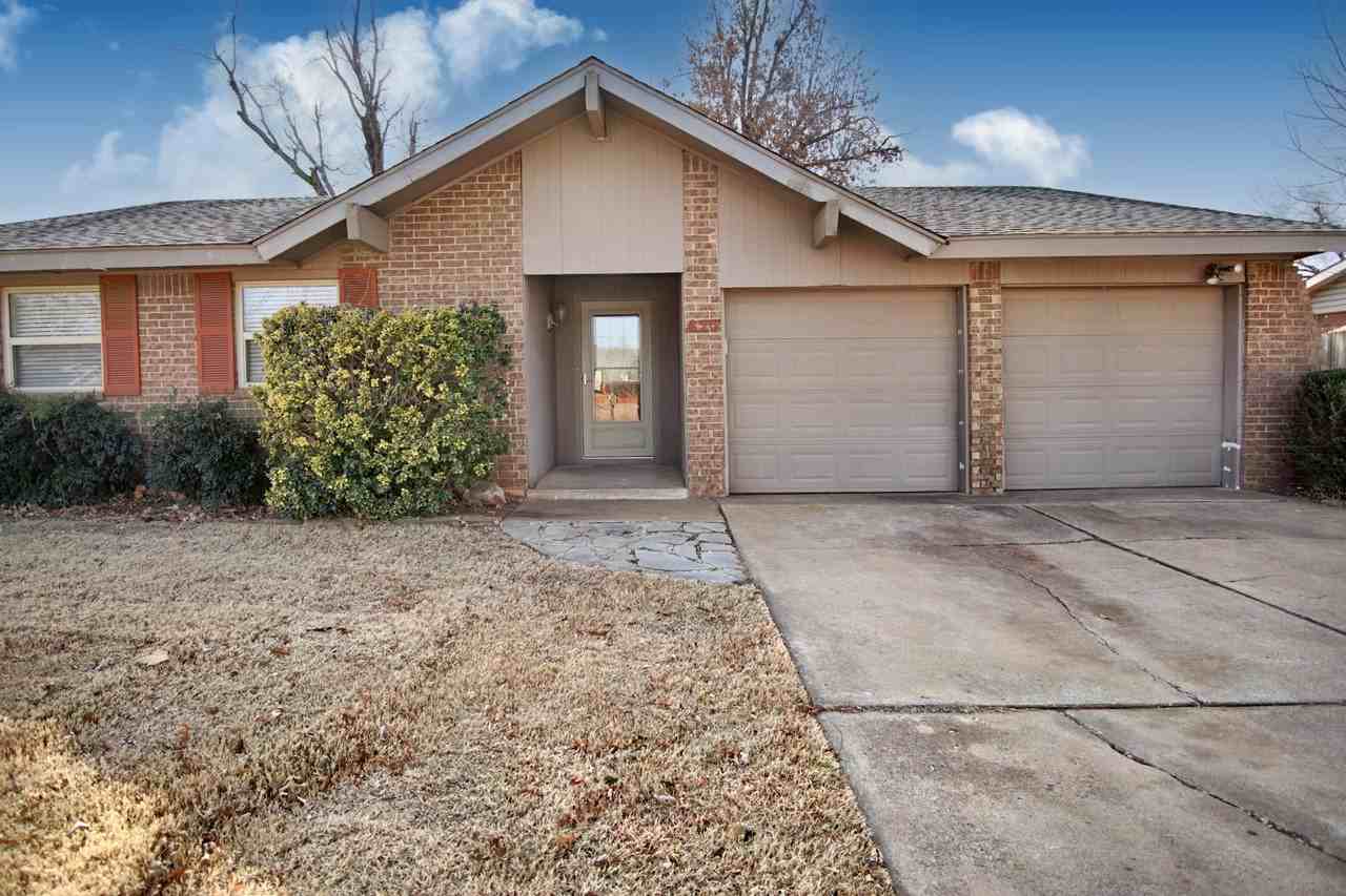620 Winding Ln #1 - Photo 3 of 24