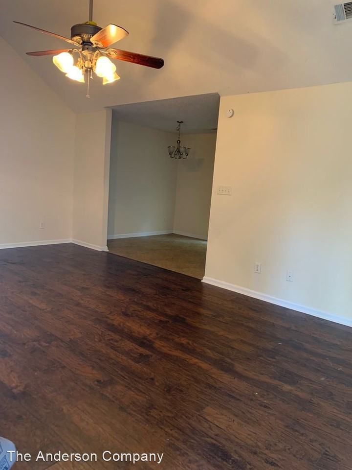 1410 Georgia Ave Se - Photo 3 of 9