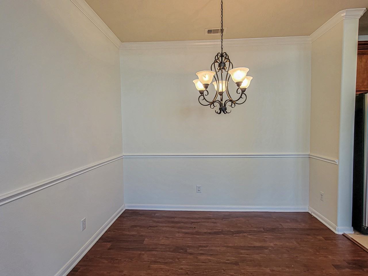 3611 Cedar Flats Ln - Photo 7 of 26