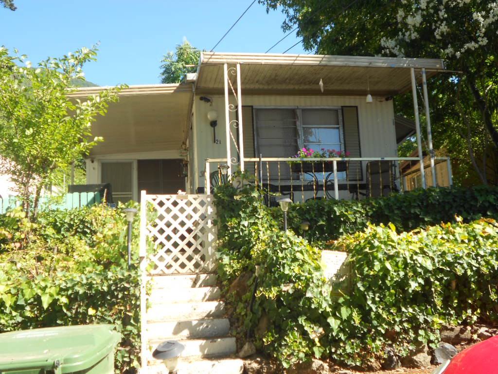 3356 Cypress Ave - Photo 5 of 14