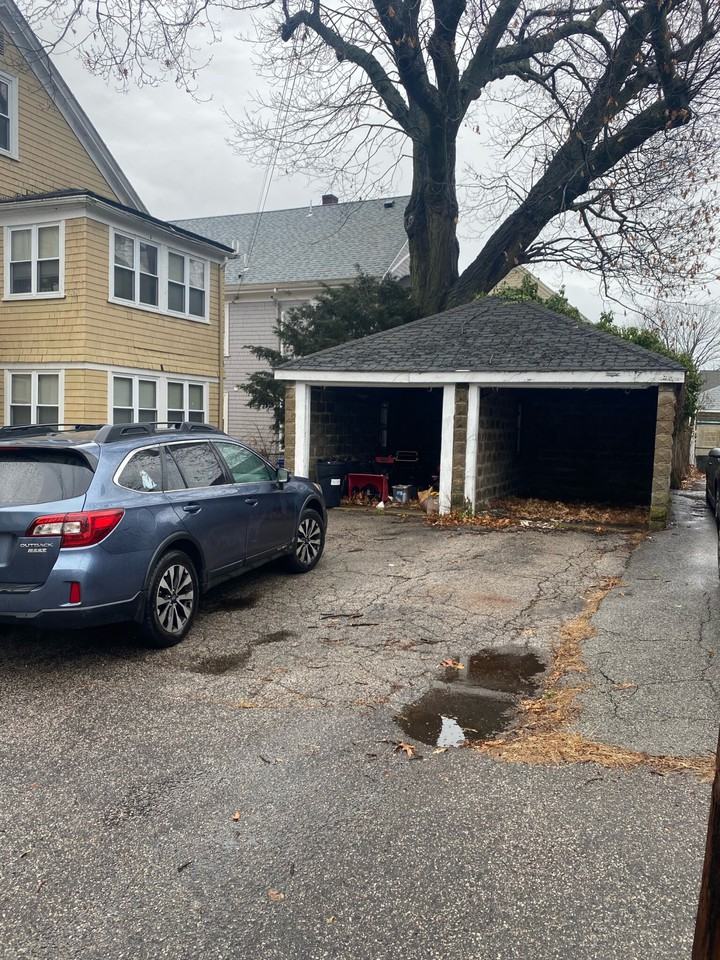 164 Brush Hill Rd #1 - Photo 3 of 19